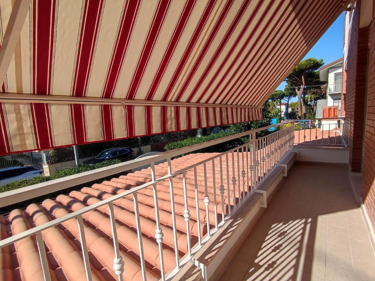 Appartement Casa Violina à Lido di Camaiore Extérieur photo